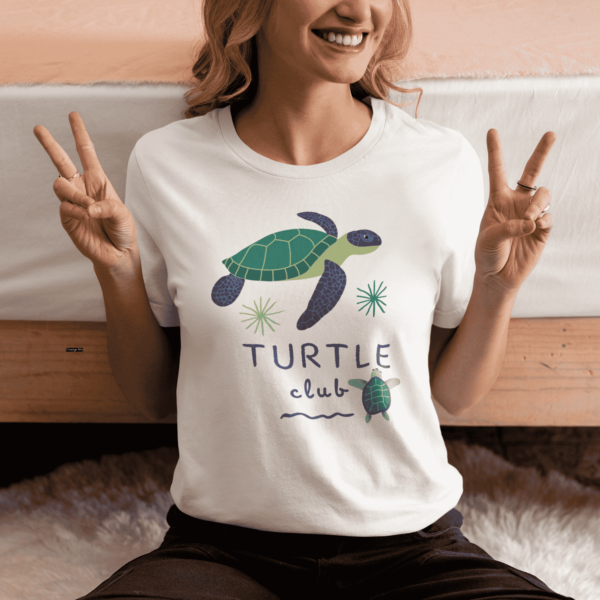 Unisex Oversized Classic Turtle